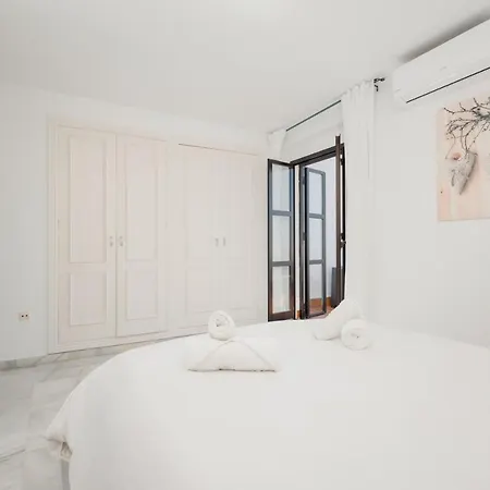 Apartment Penthouse In Puerto Banus With Sea And Marina Views *