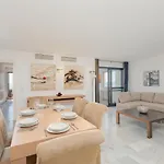 Penthouse In Puerto Banus With Sea And Marina Views Apartamento *