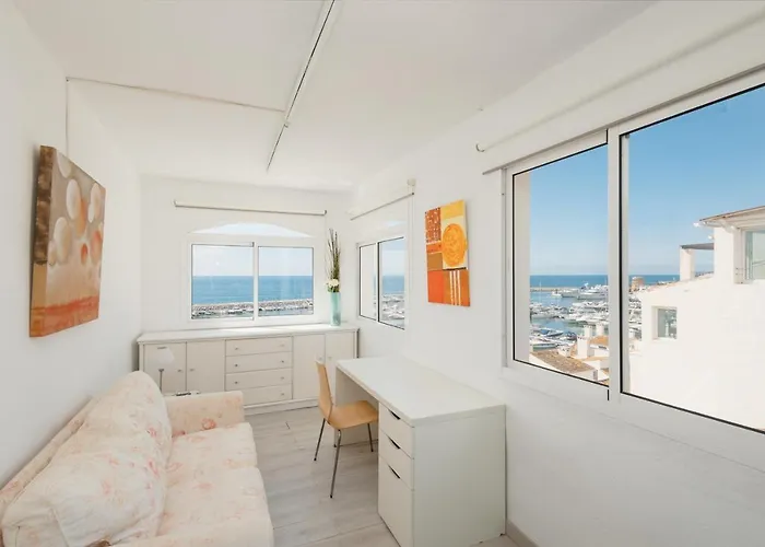 アパート Penthouse In Puerto Banus With Sea And Marina Views マルベーリャ